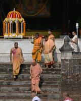 Pujana at Shivaganga Sarovar